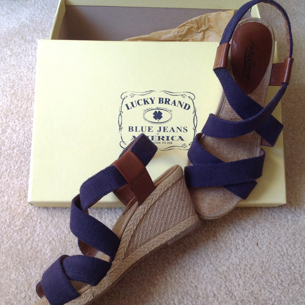 Lucky Brand strappy wedge sandals